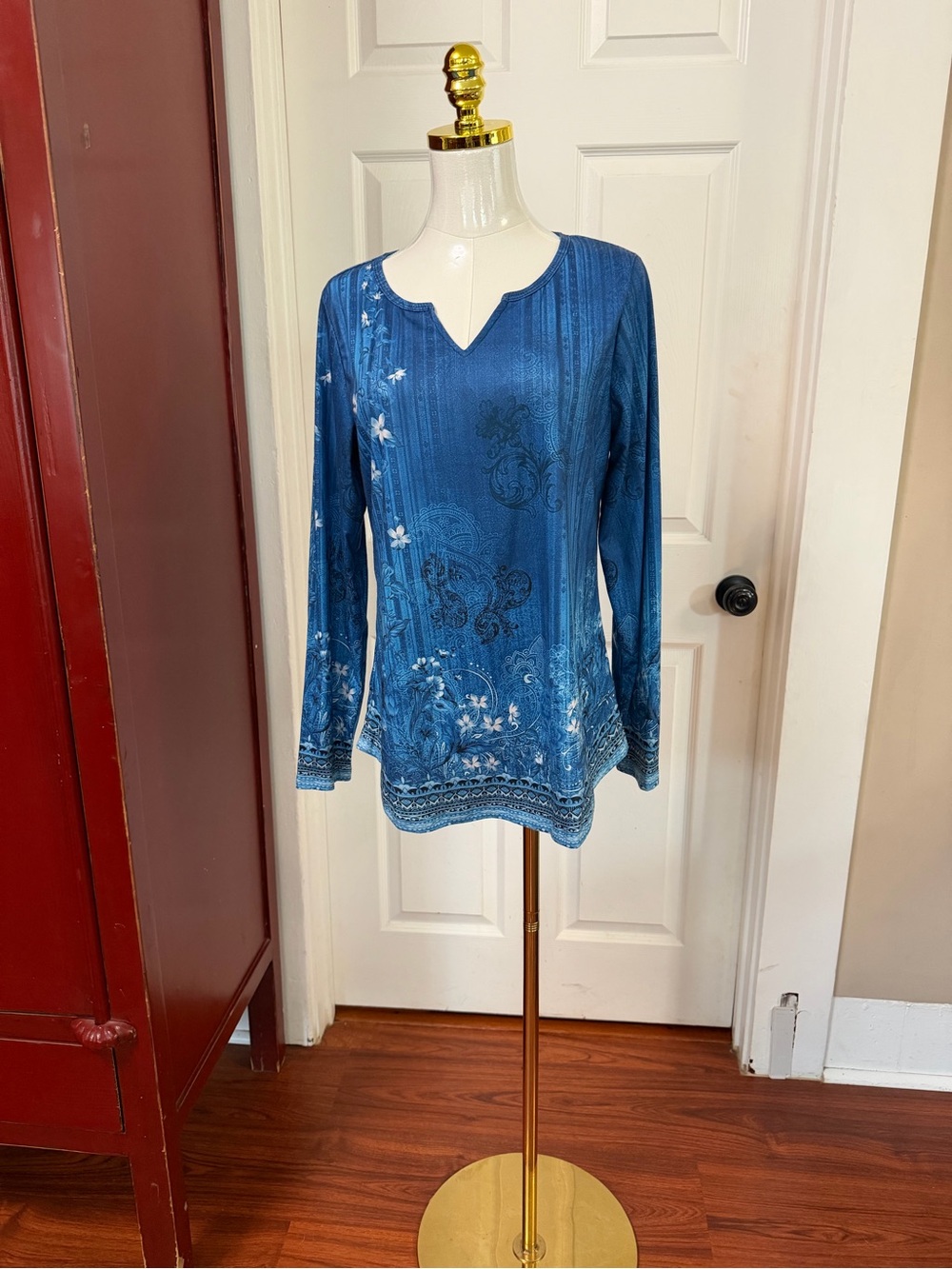 Source Unknown Teal-Blue Floral Notch-Neck Long Sleeve Top
